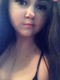 Horny_Couple26's Offline XXX Chat