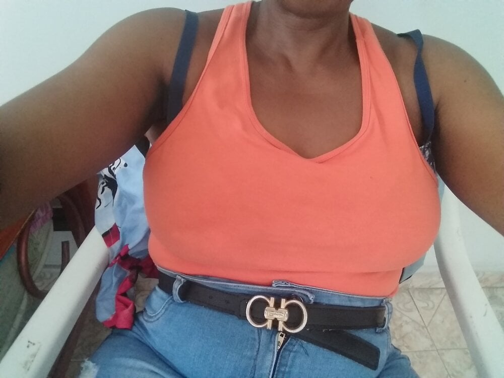 hotmilf_69's most recent online preview