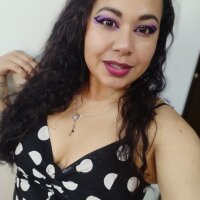 Ashleyspinelli's Offline Chat Room