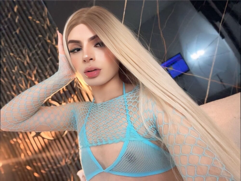 emily_vaughan from stripchat
