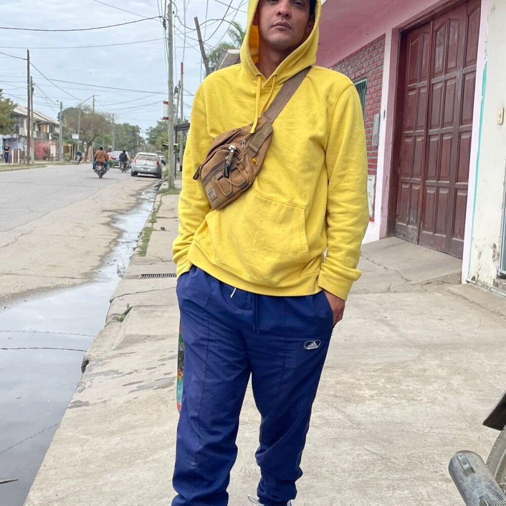 tadeo1467 from stripchat