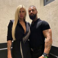fithornychocoocreamm's Offline Chat Room
