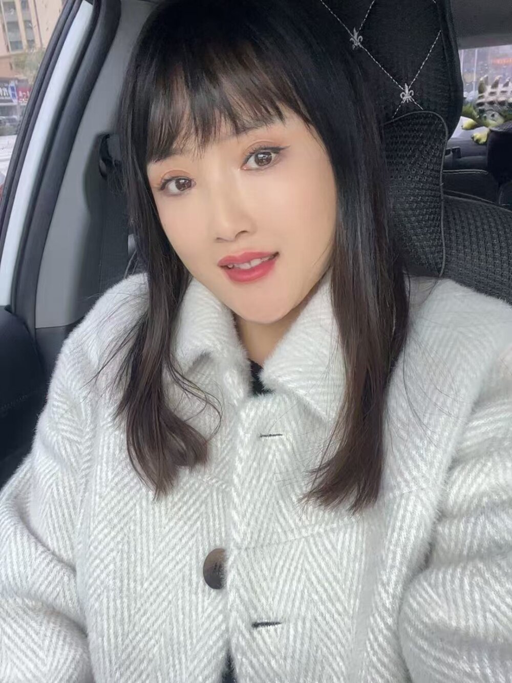 xiaotiantian-10's Offline XXX Chat