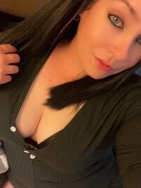 lebaneseyes' Offline XXX Chat