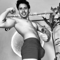 Magnuz_Col's webcam live show