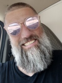 Horndoggydog218's Offline Chat Room