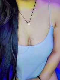 Isha_01's webcam live show