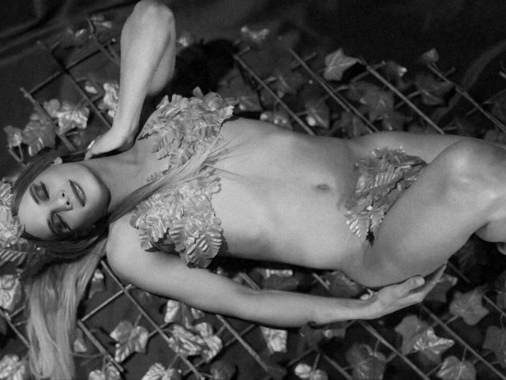 Live sex webcam photo for MafeVelez #290106092