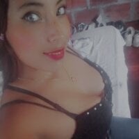 BritanyBlack1's Offline Chat Room