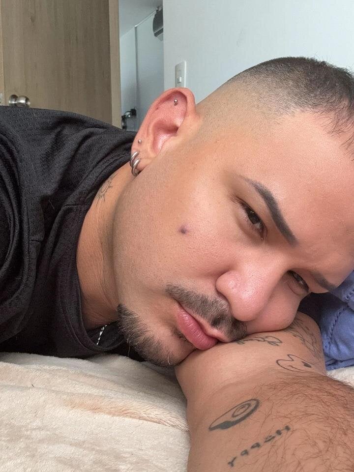 nicolas_cox from stripchat
