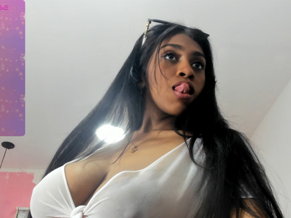 yei_queenpussy live cam model at StripChat