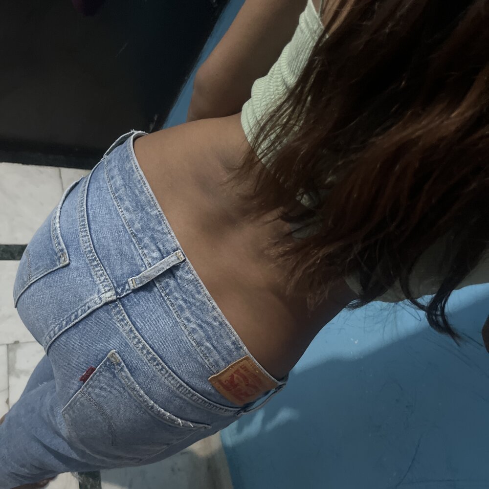 Babe_Zeenat profile