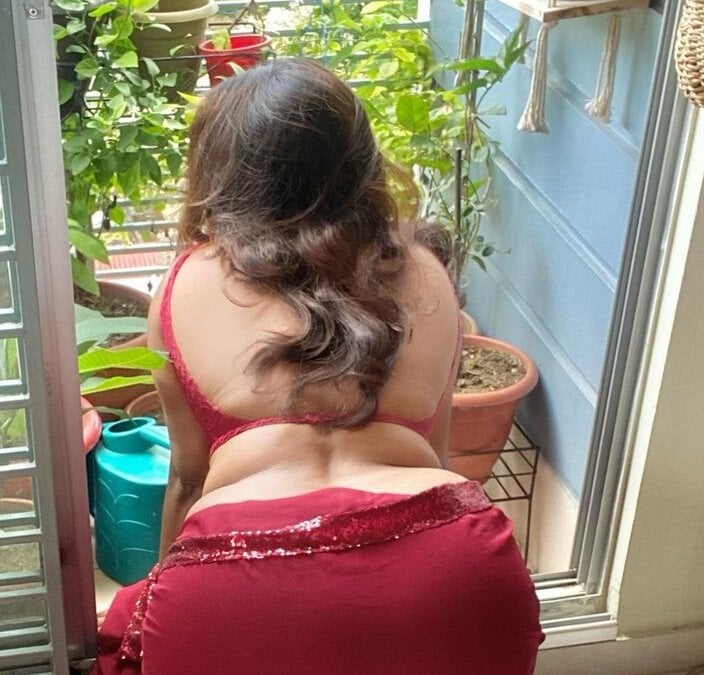 stripchat sexy_sonam69 webcam profile pic via myliveeroticcams.com