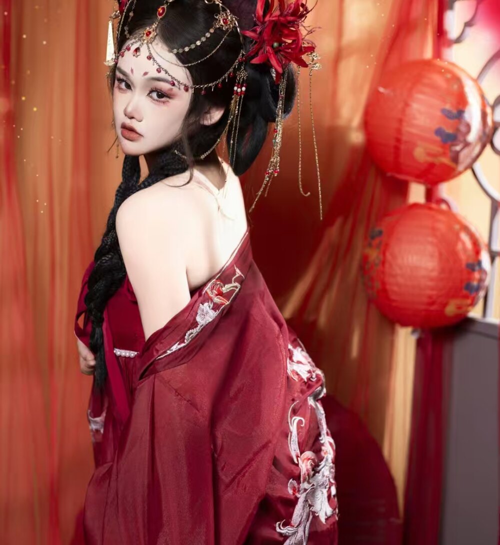 qiqi77- from stripchat