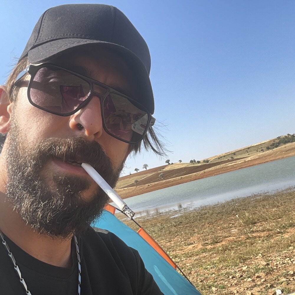 Esoes42's Offline XXX Chat