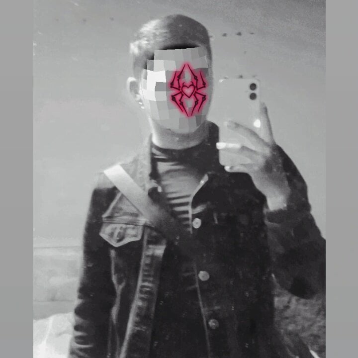 HeroicKeny21's Offline XXX Chat