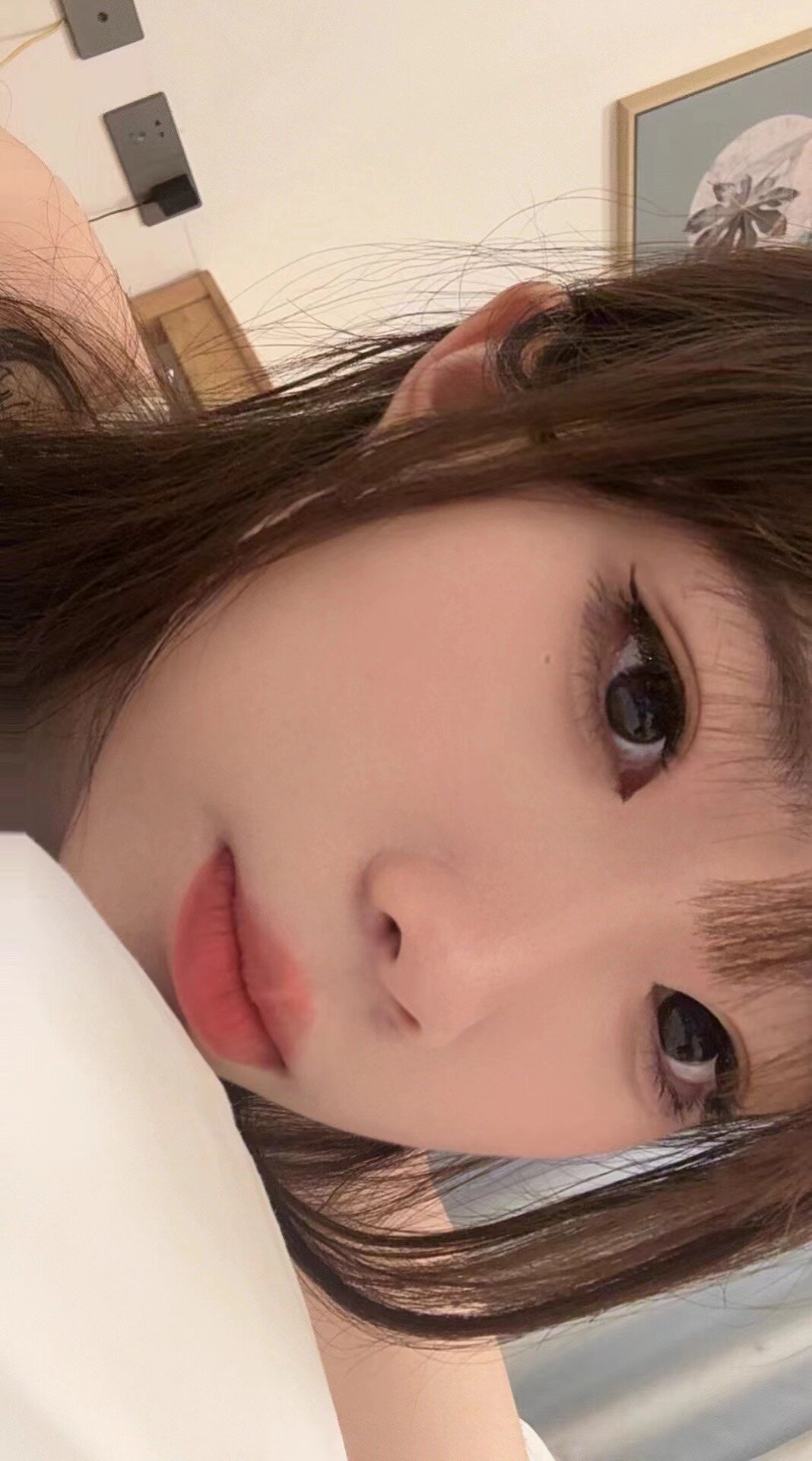 v-vivian