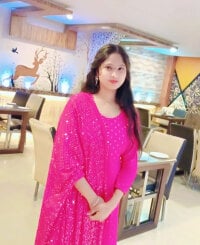 shaniyatandon's webcam live show