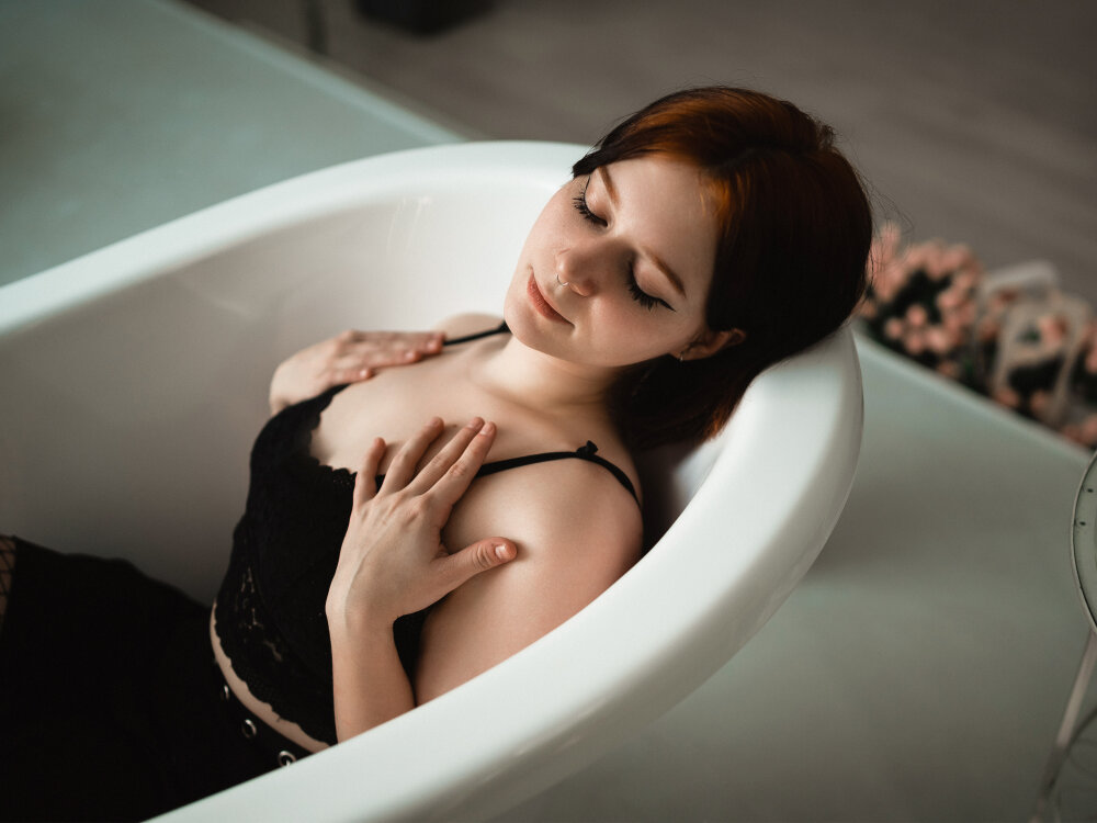 Live sex webcam photo for MayDark #289926354