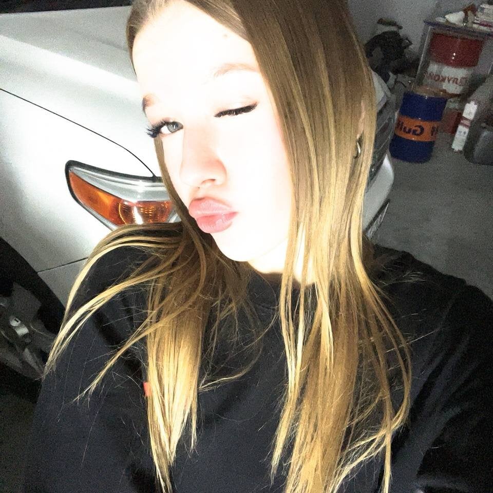 pornos.live rayleneprotain livesex profile in granny cams