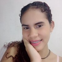 Lesly_hel's Offline XXX Chat
