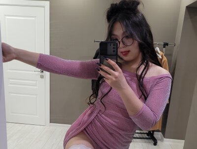 Nikki-Love__ private show