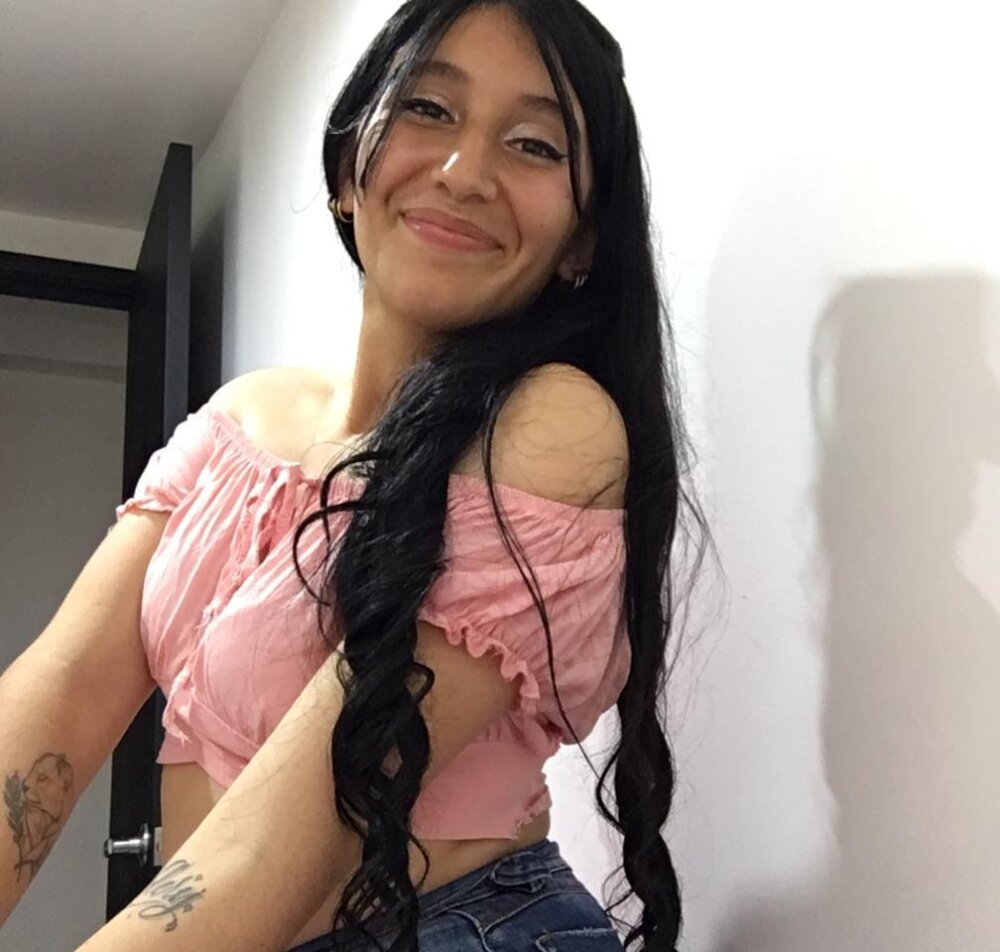 Modèle de Webcam Natha_naughty_01 Show porno gratuit en Stripchat amateur 1000x952 photo Modèle de Webcam Natha_naughty_01 Show porno gratuit en Stripchat