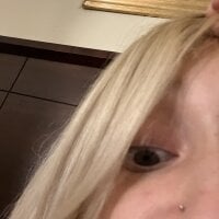 Francescaamor's Offline Chat Room
