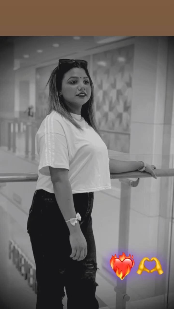 Nisha-gupta12