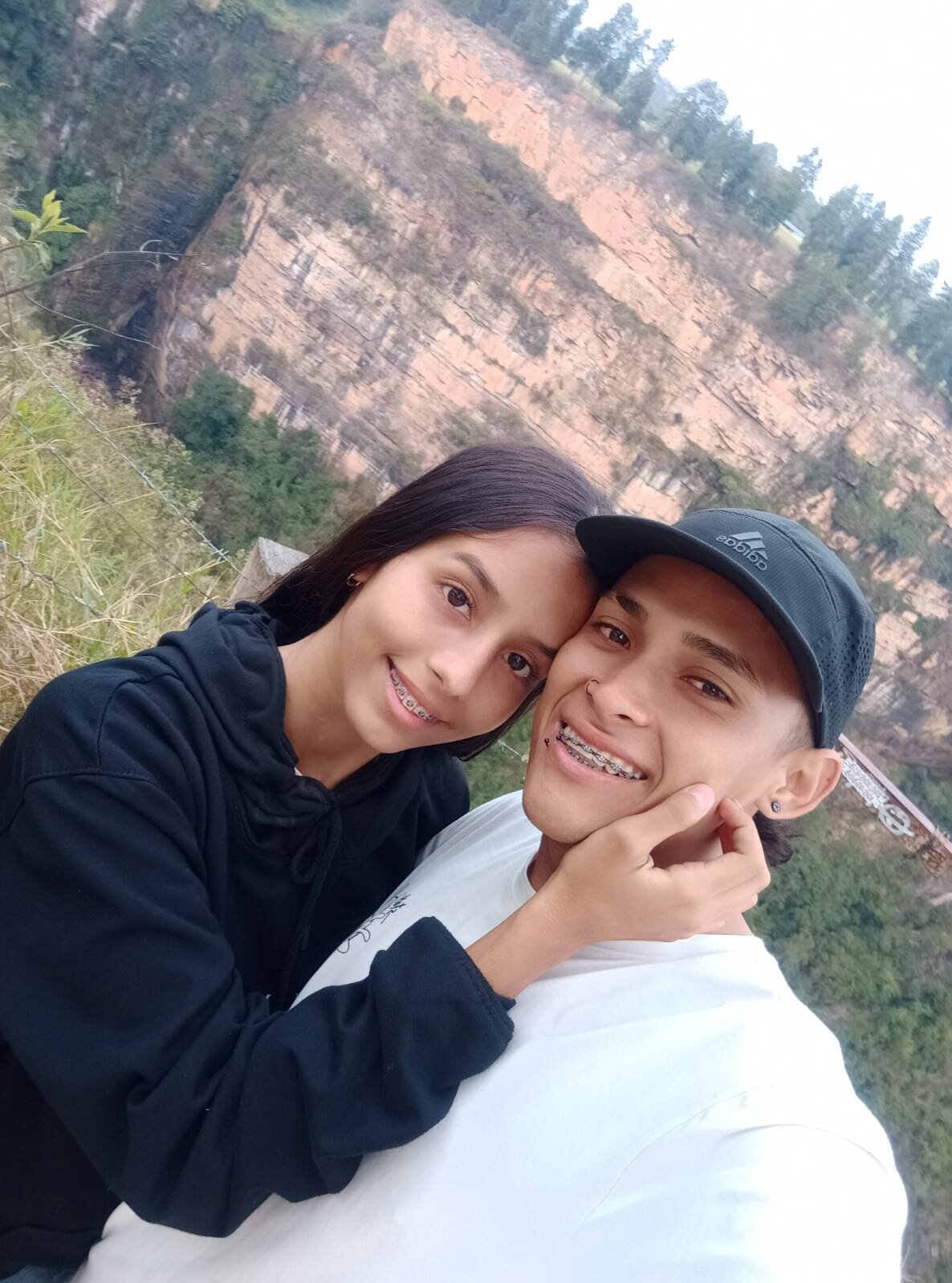 Jeik_and_Crystal