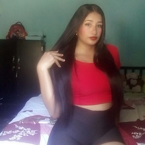 mia_miller001 webcam profile - ???