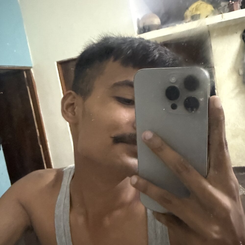 new_hotyyy_boy from stripchat