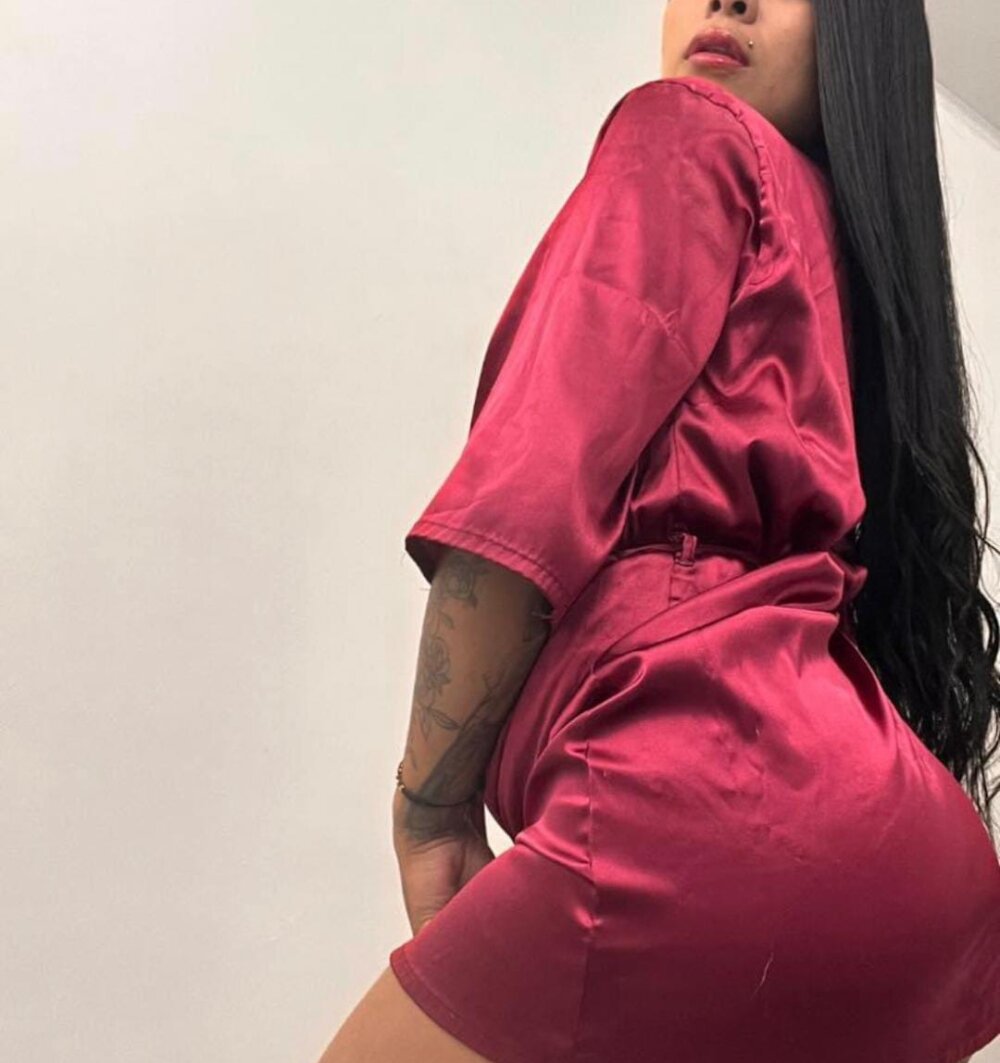 AdaraVelvore profile