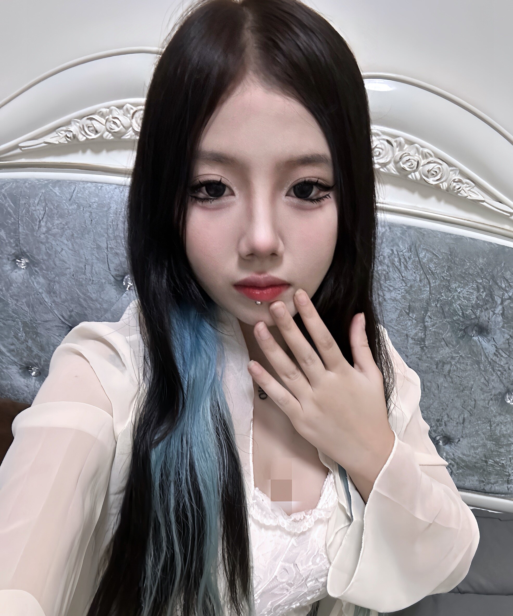 8-Evelyn