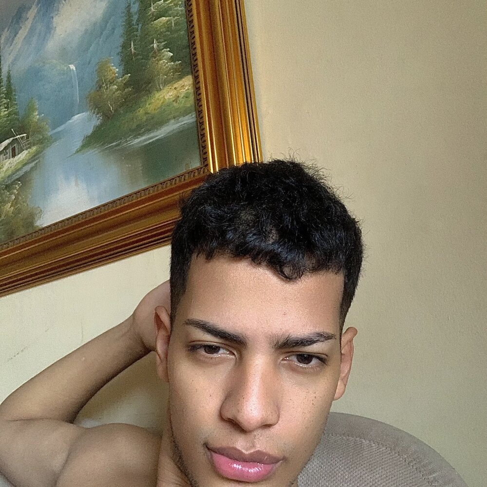 Juan_givenchy24's Offline XXX Chat