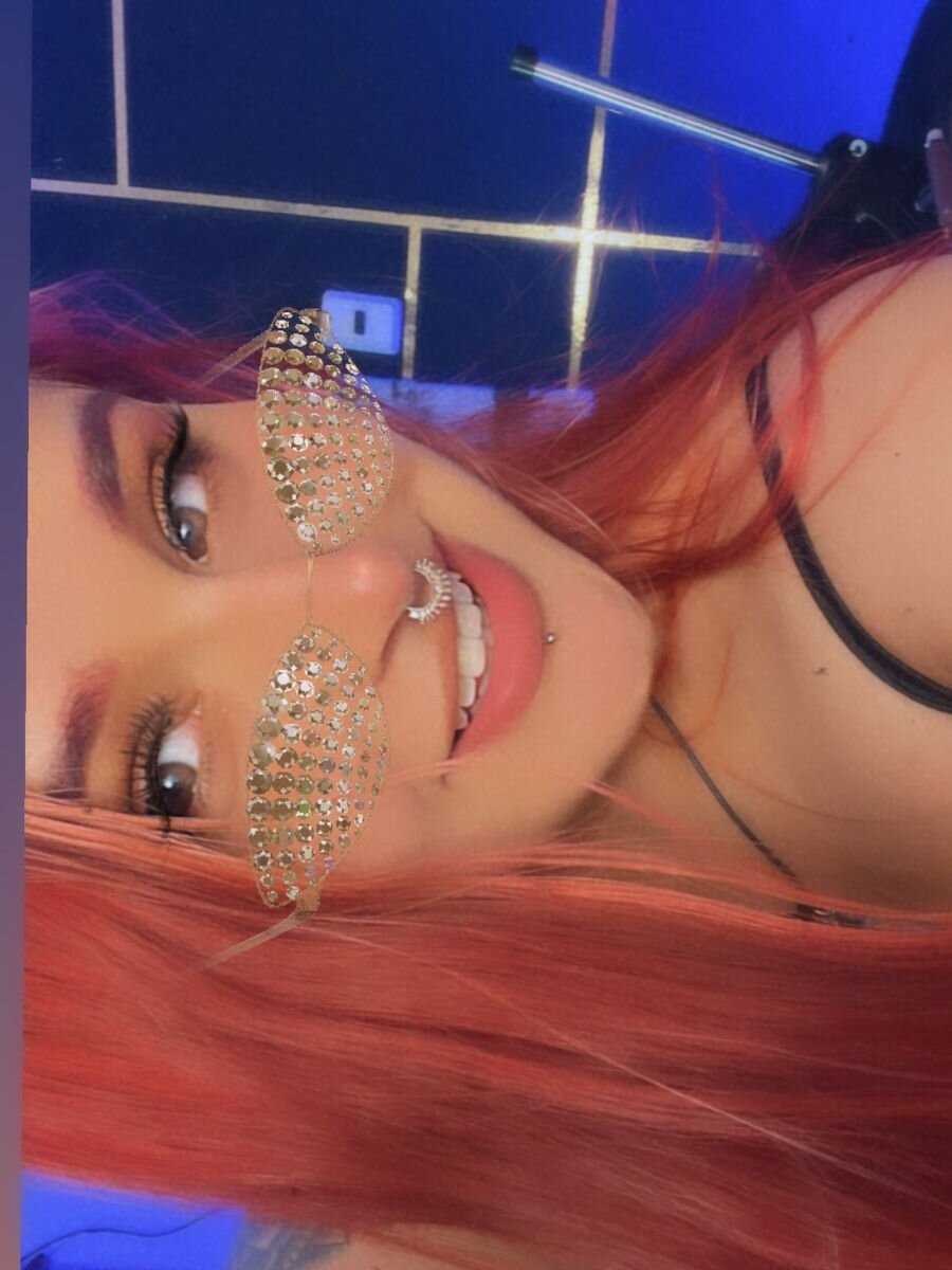 Live sex webcam photo for evy_orange1 #289879263