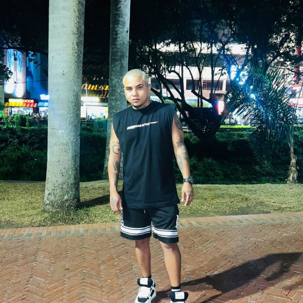 bigcockboyhott from stripchat