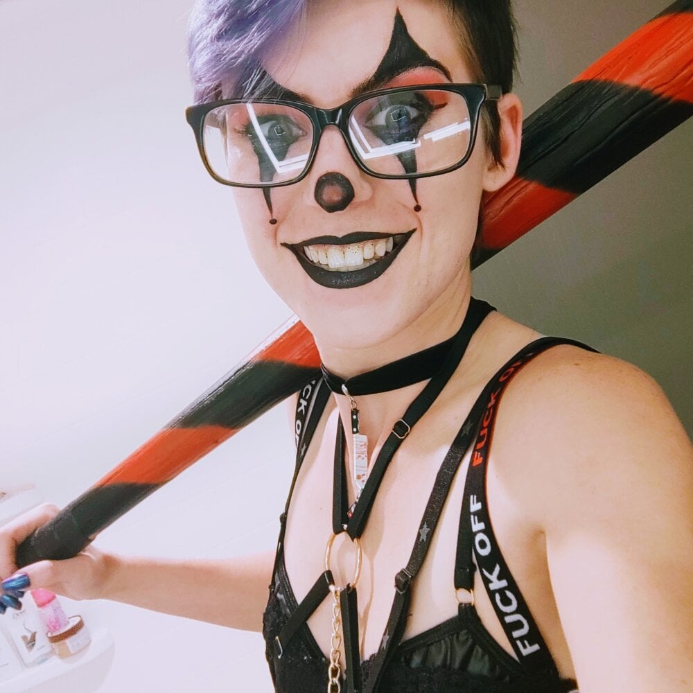 ZenaRae profile