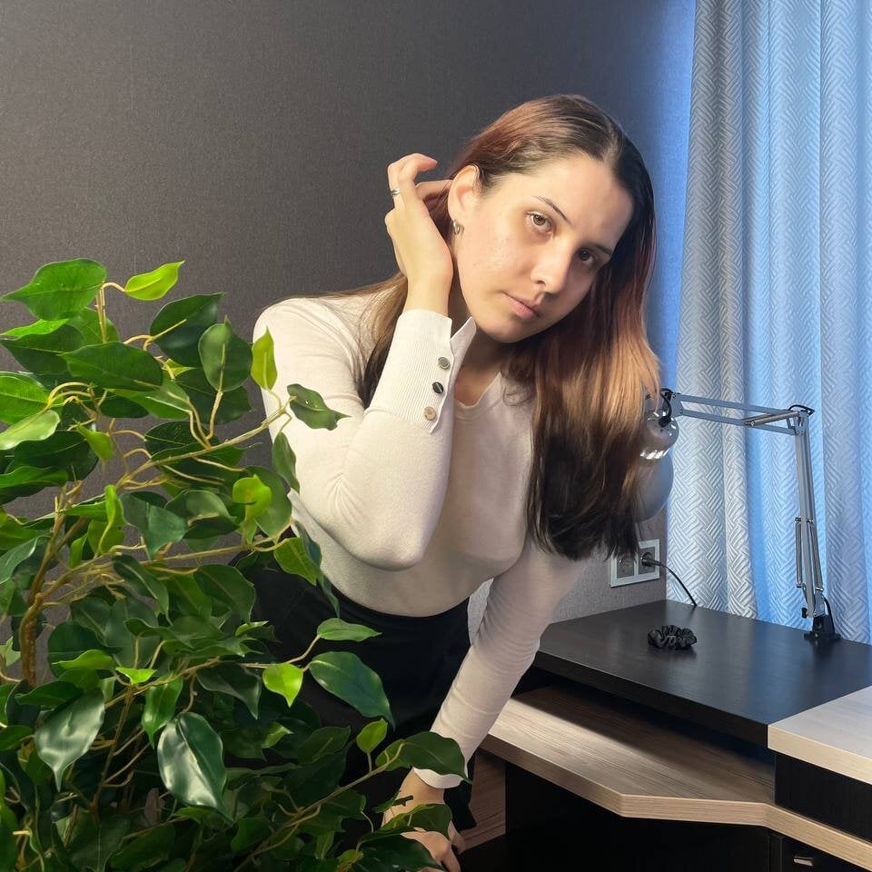 elivecams.com mialeto livesex profile in asian cams