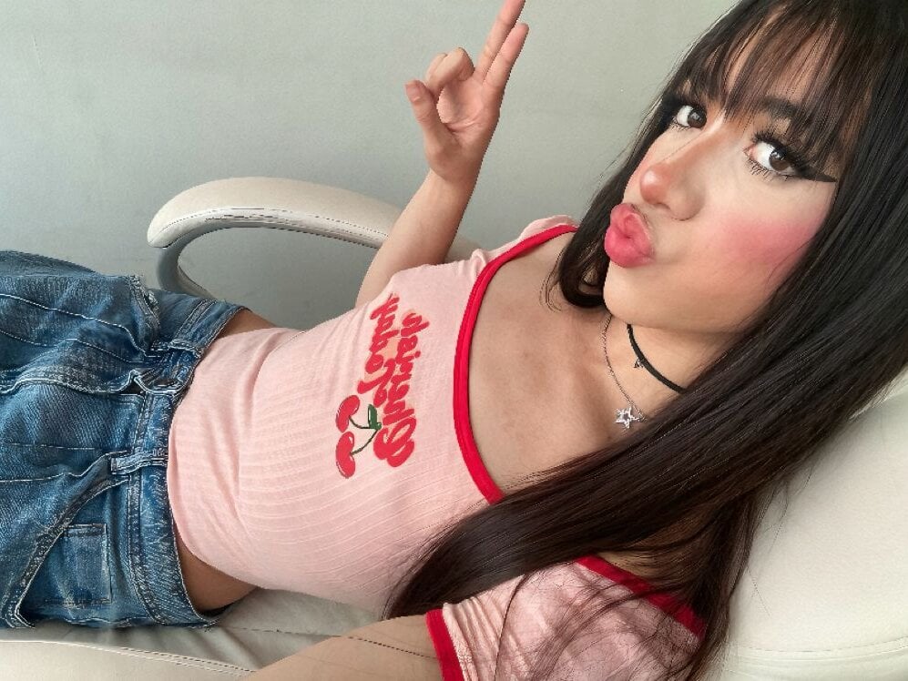 isabelldoll from stripchat