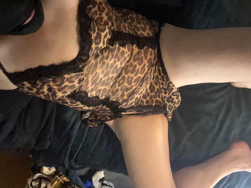 idiotpig66 from stripchat