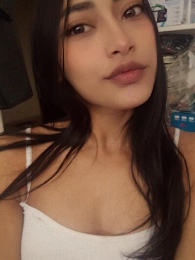 paola_windsor ✉ free nude chat