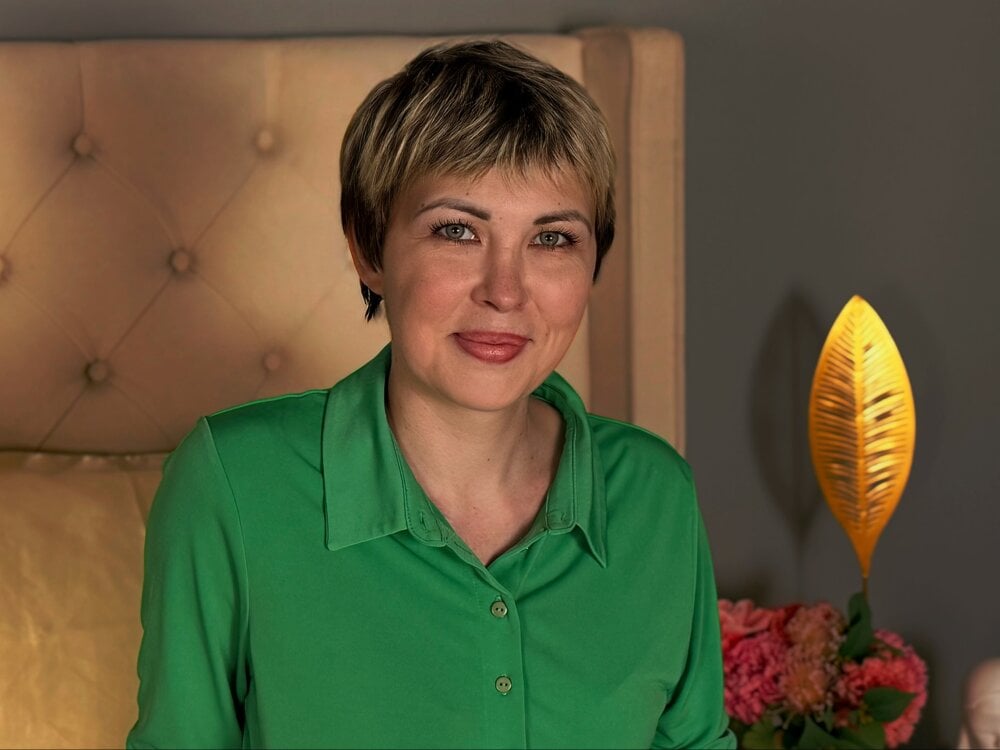 sexcityguide.com helensvon livesex profile in where-dreams-lead cams