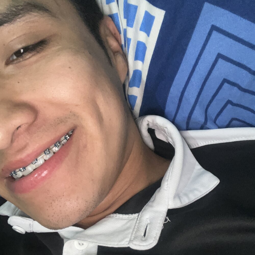 Miguelitoo2004's Offline XXX Chat