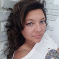 EdeliaBrooks' Offline Chat Room