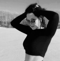 Melissa__Wild's Offline Chat Room