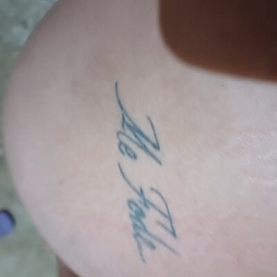nicolly01 from stripchat