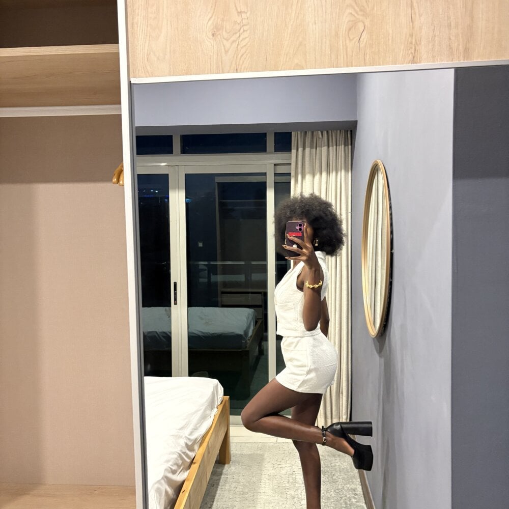 Afropetite profile