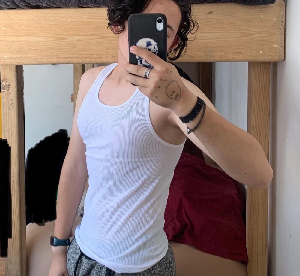Alexxx40's most recent online preview
