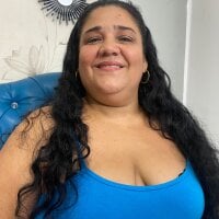 bbw_aliciaa's Offline Chat Room